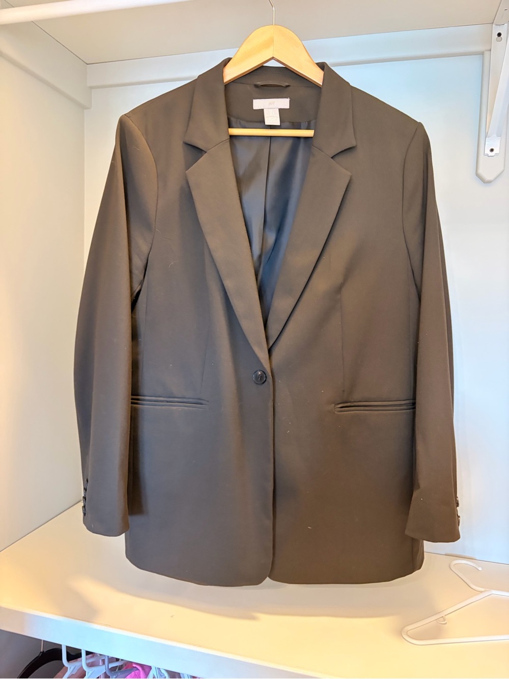 Black Women's Tailored Single-Button Blazer